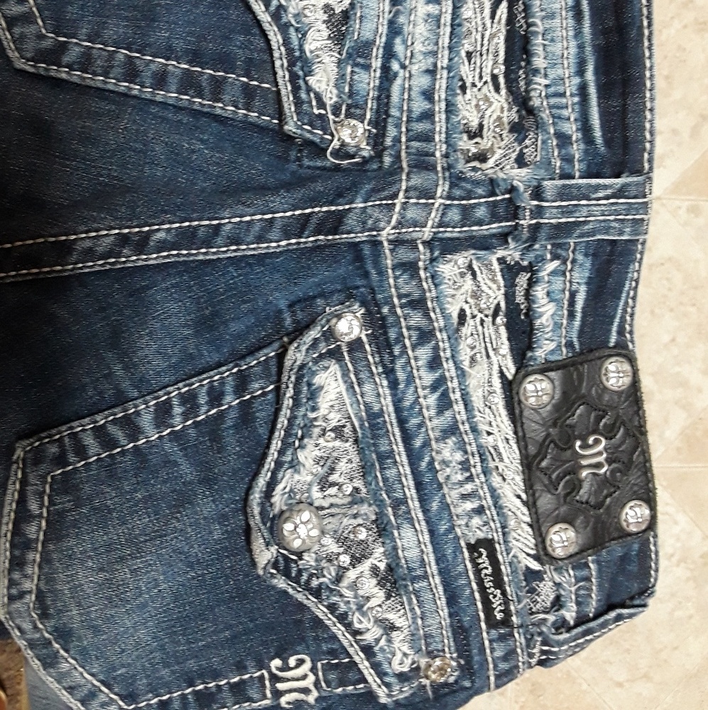 Miss me Jean's 28